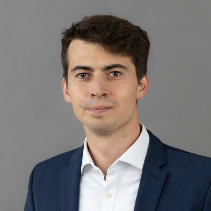 Dr. Stefan Selensky
